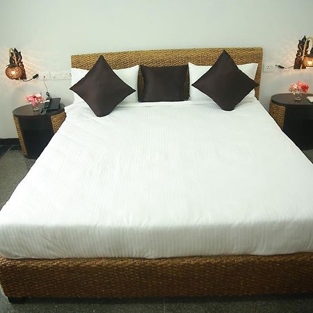 Lokis Forest Inn Hyderabad Exterior photo